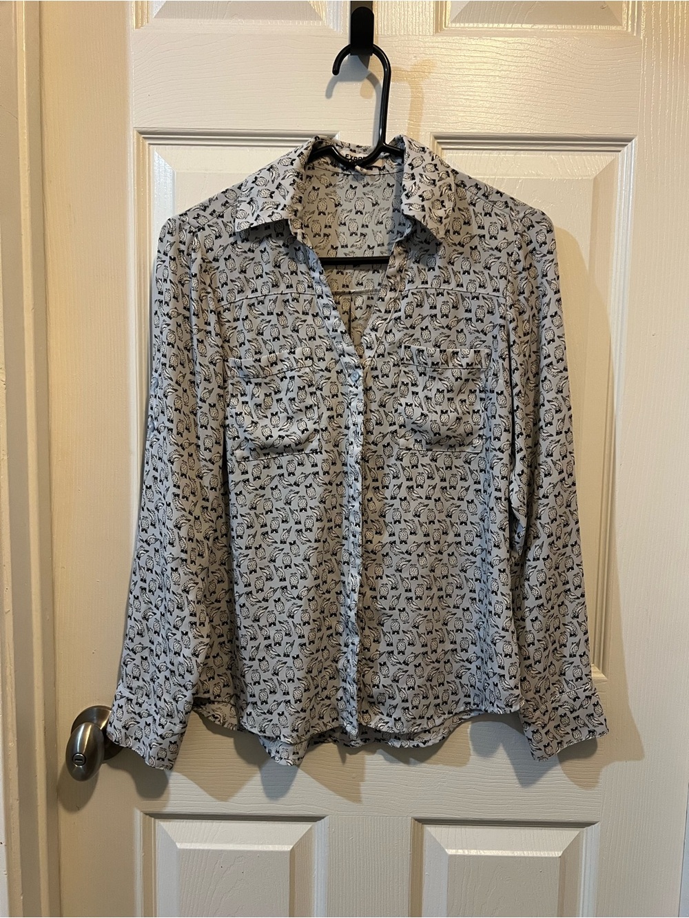 Express Light Gray Printed Long-Sleeve Button-Down Shirt
